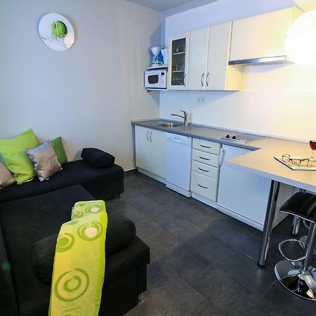 Apartments Jadra - With Parking Primosten Bagian luar foto