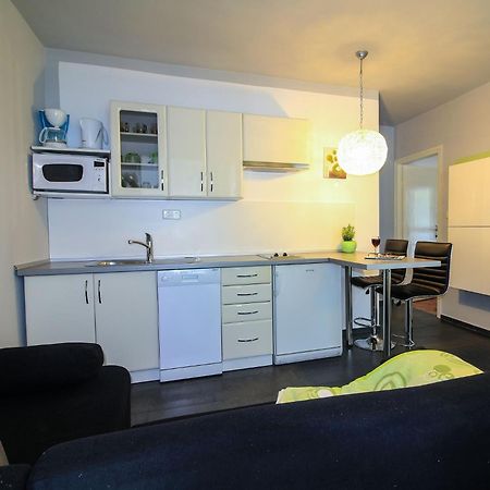 Apartments Jadra - With Parking Primosten Bagian luar foto